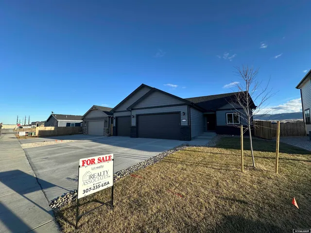 $478,900 | 4763 Buffalo Mdws Way, Mills, WY 82644