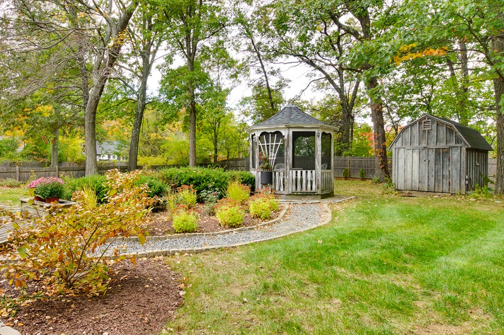 62 Chesterfield Road Northborough, MA 01532 - Photo 27 of 30 Gallery Image 27