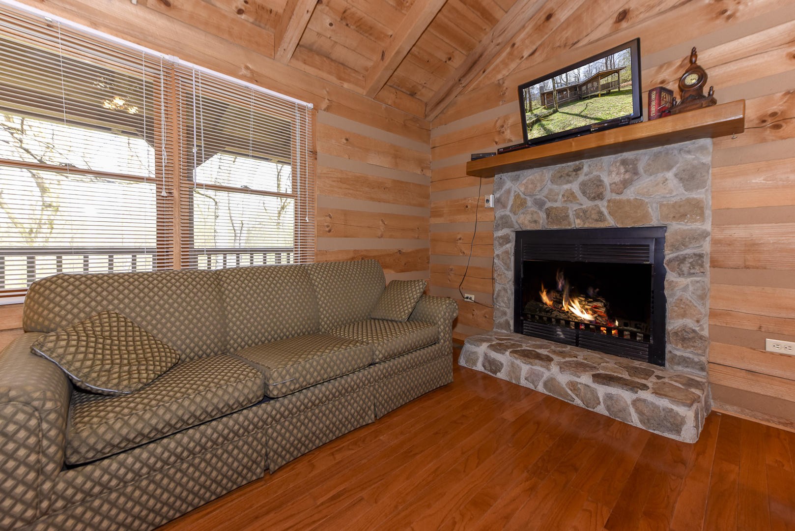 863 Dry Valley Road Townsend, TN 37882 - Photo 11 of 28 Gallery Image 11