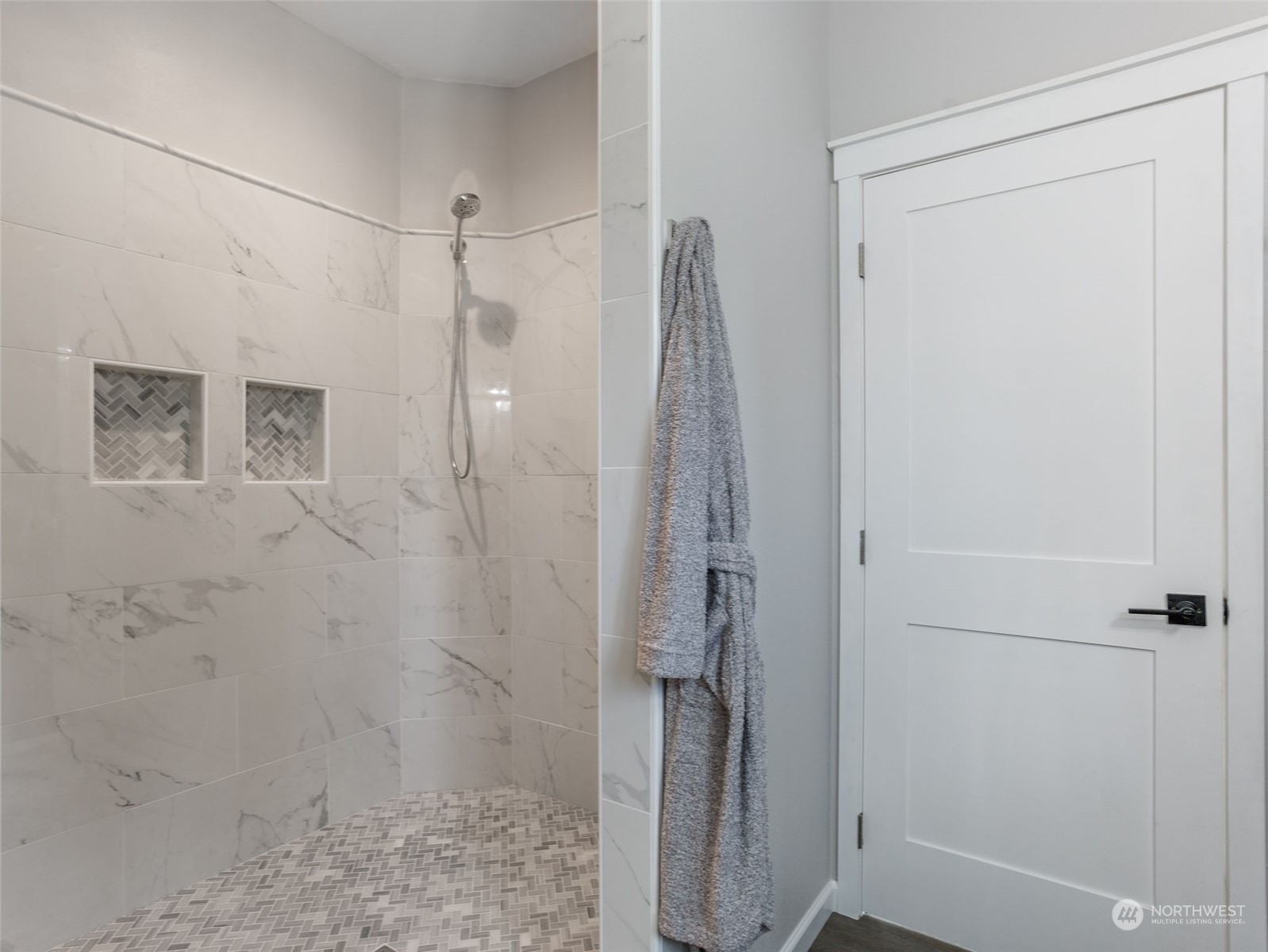 5739 Kirsop Road Southwest Tumwater, WA 98512 - Photo 17 of 36 Gallery Image 17