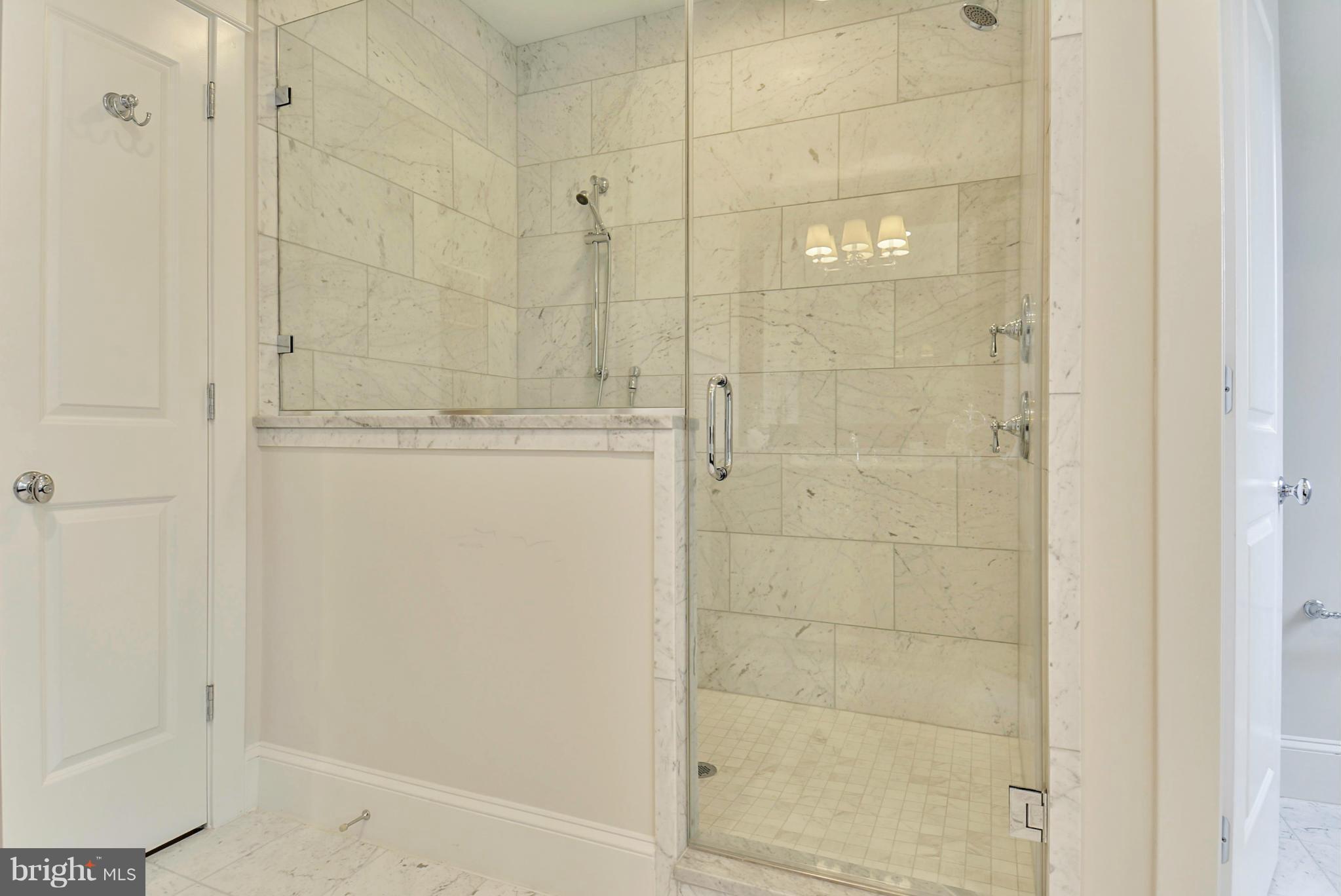 5806 Ipswich Road Bethesda, MD 20814 - Photo 15 of 30 Bath (Master)