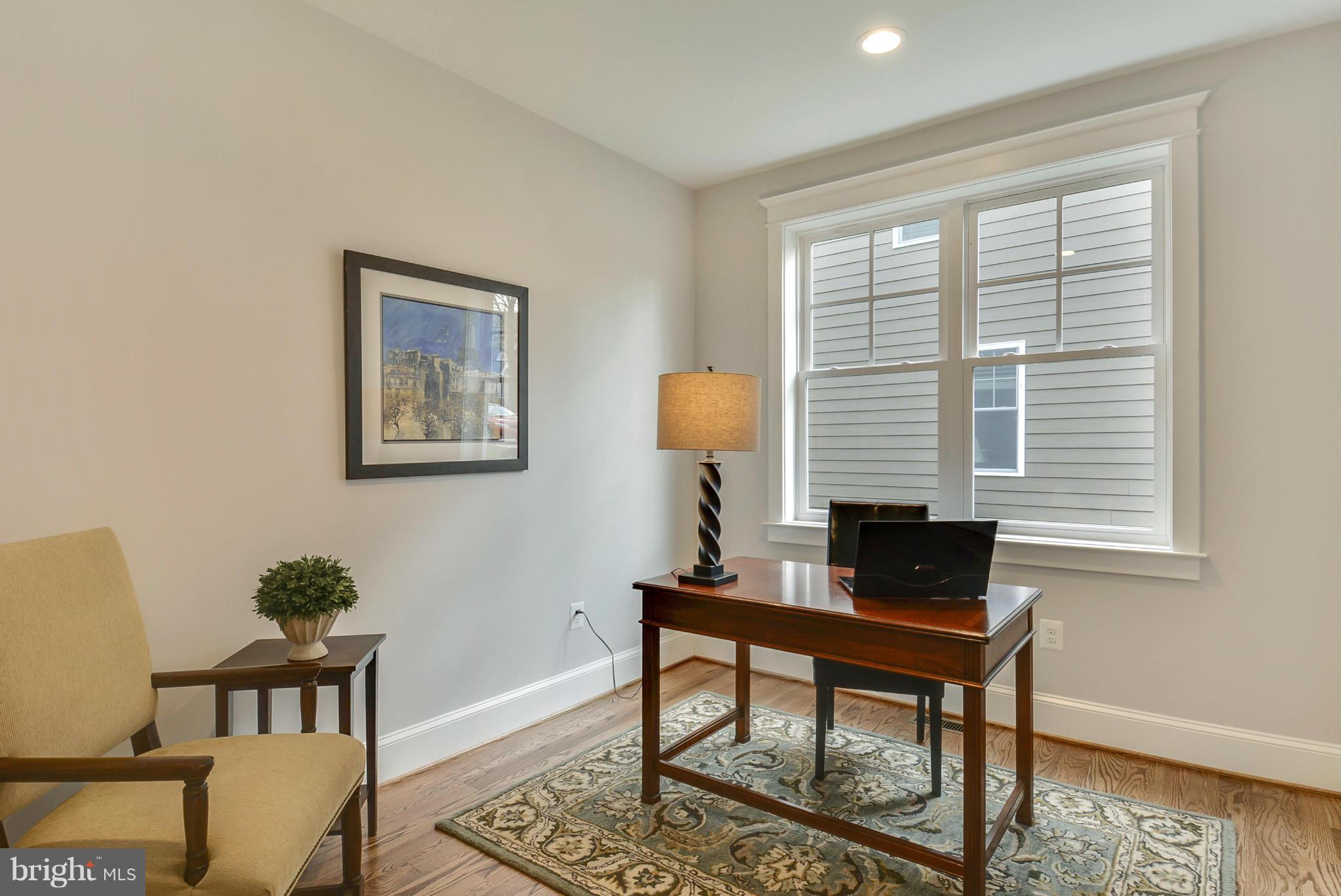 5806 Ipswich Road Bethesda, MD 20814 - Photo 9 of 30 Den/Office