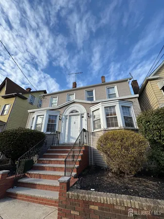 $2,900 | 80 Commerce Street, Perth Amboy, NJ 08861