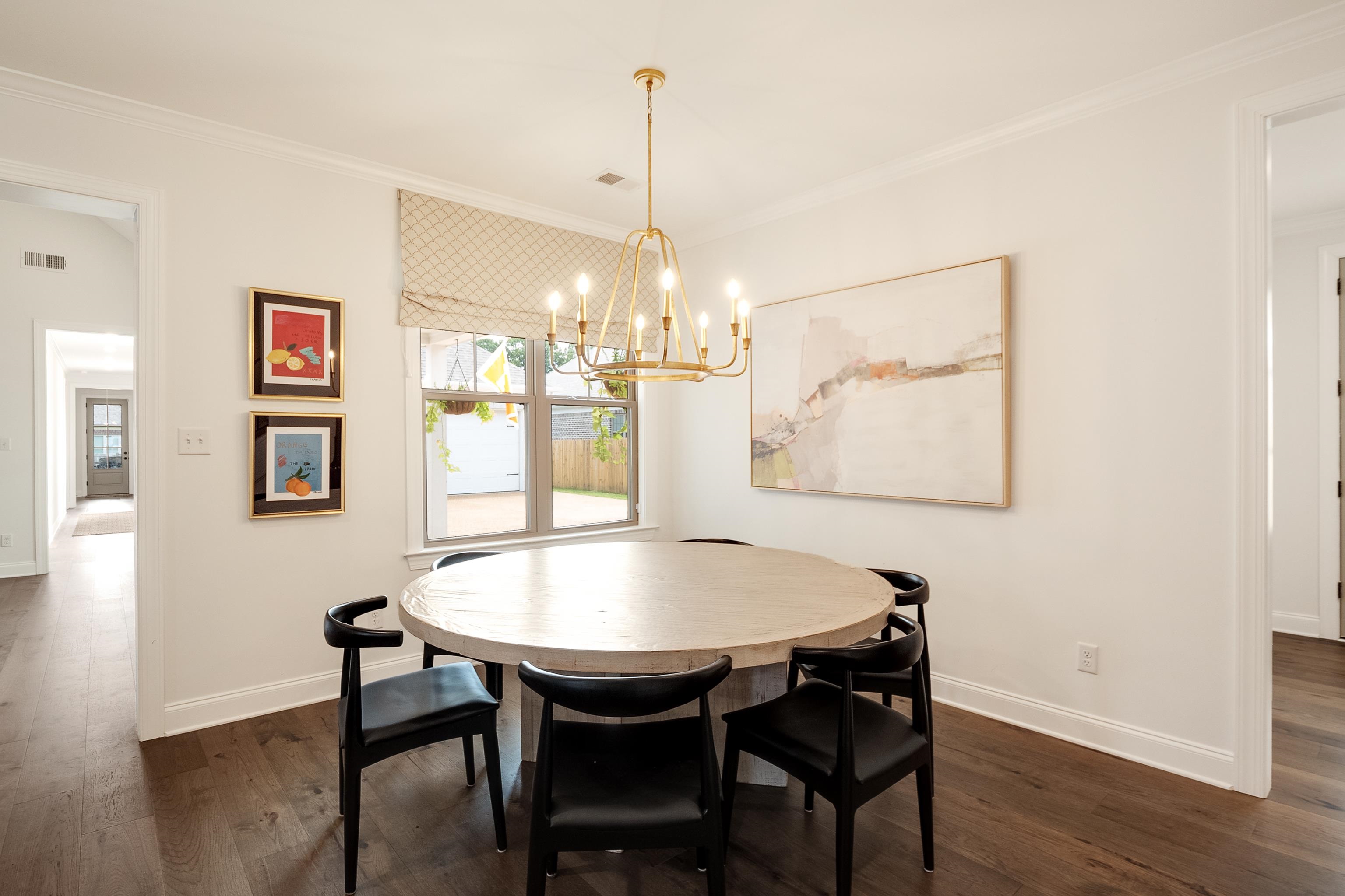 964 Collierville Arlington Road Collierville, TN 38017 - Photo 11 of 40 a dining room with furniture and window