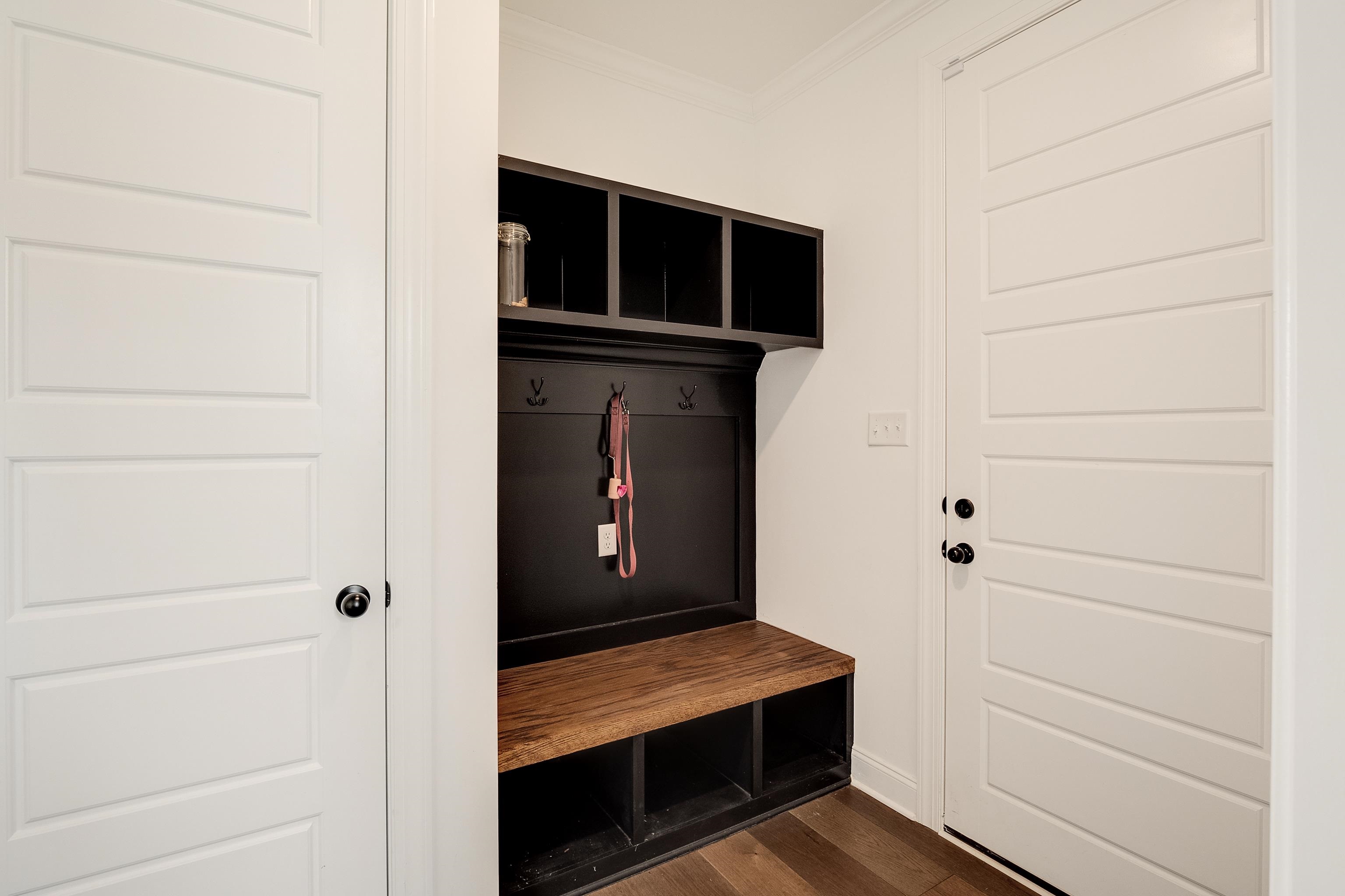 964 Collierville Arlington Road Collierville, TN 38017 - Photo 25 of 40 a view of a hallway with storage