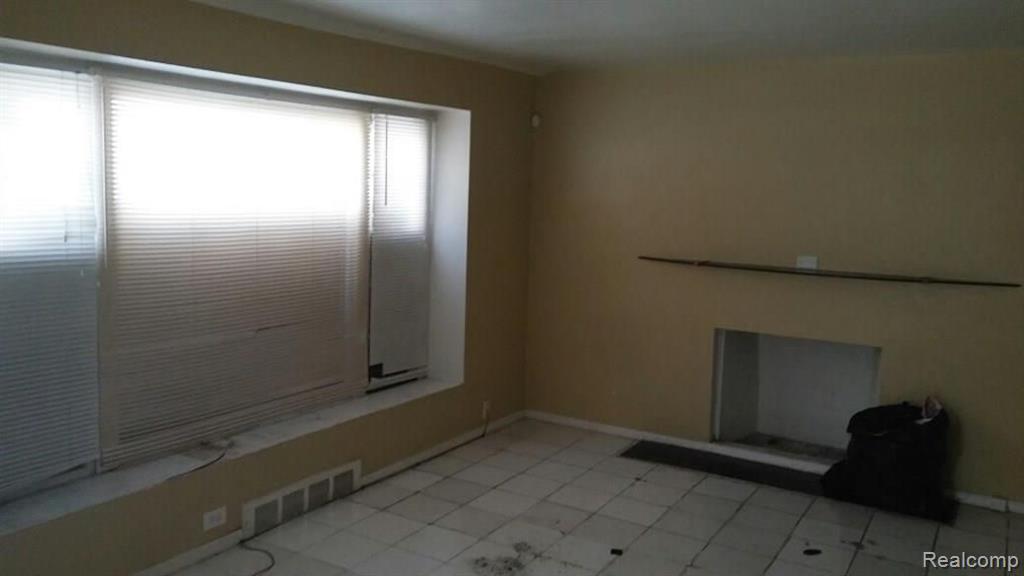 16842 Evergreen Road Detroit, MI 48219 - Photo 13 of 26