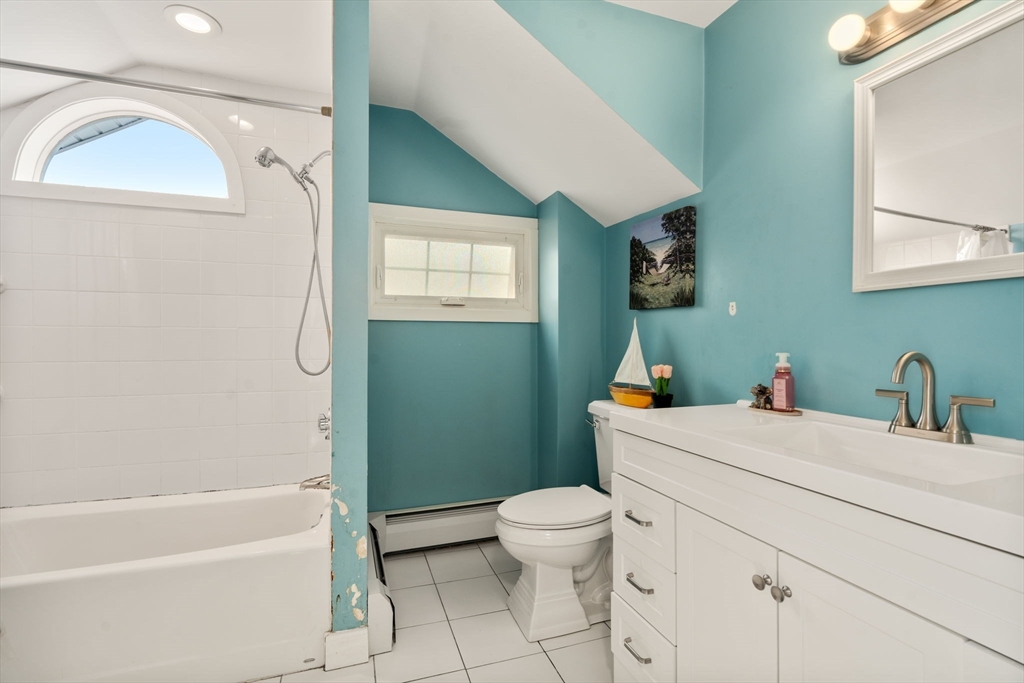 22 Bradford Road Milton, MA 02186 - Photo 15 of 23