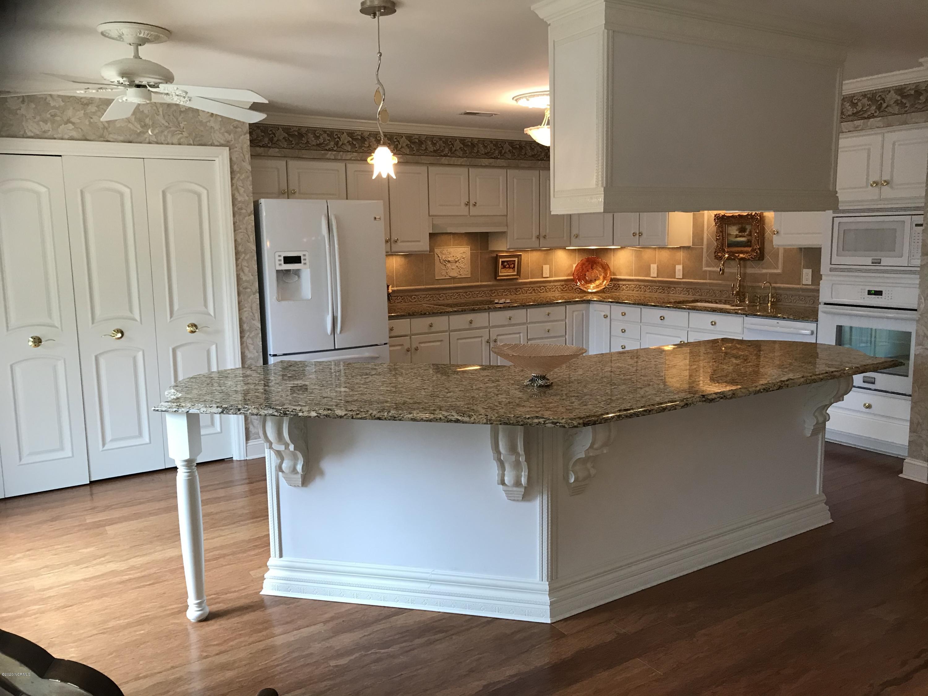 1908 Quail Ridge Road, Unit J Greenville, NC 27858 - Photo 20 of 55 IMG_1178
