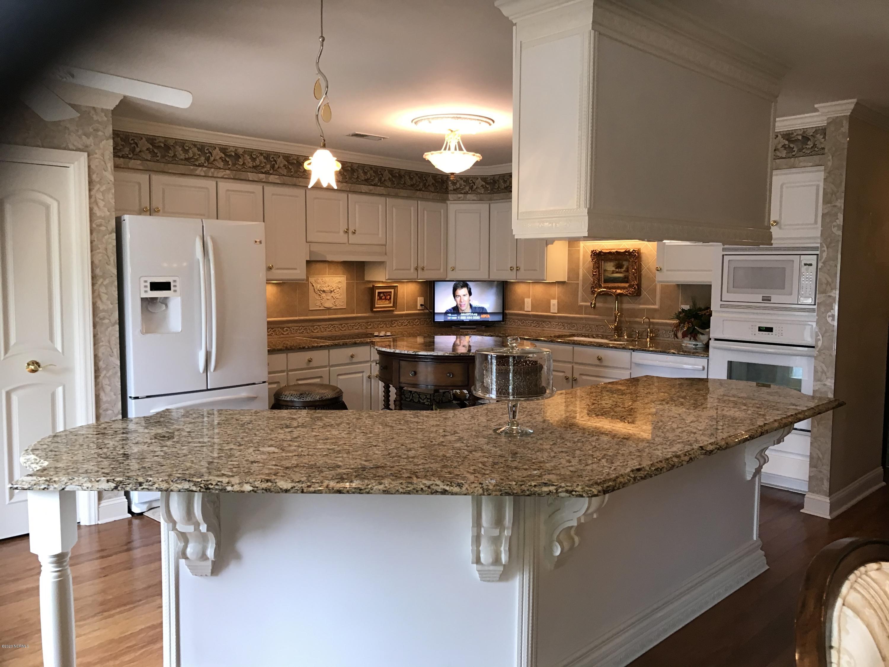 1908 Quail Ridge Road, Unit J Greenville, NC 27858 - Photo 10 of 55 IMG_1129