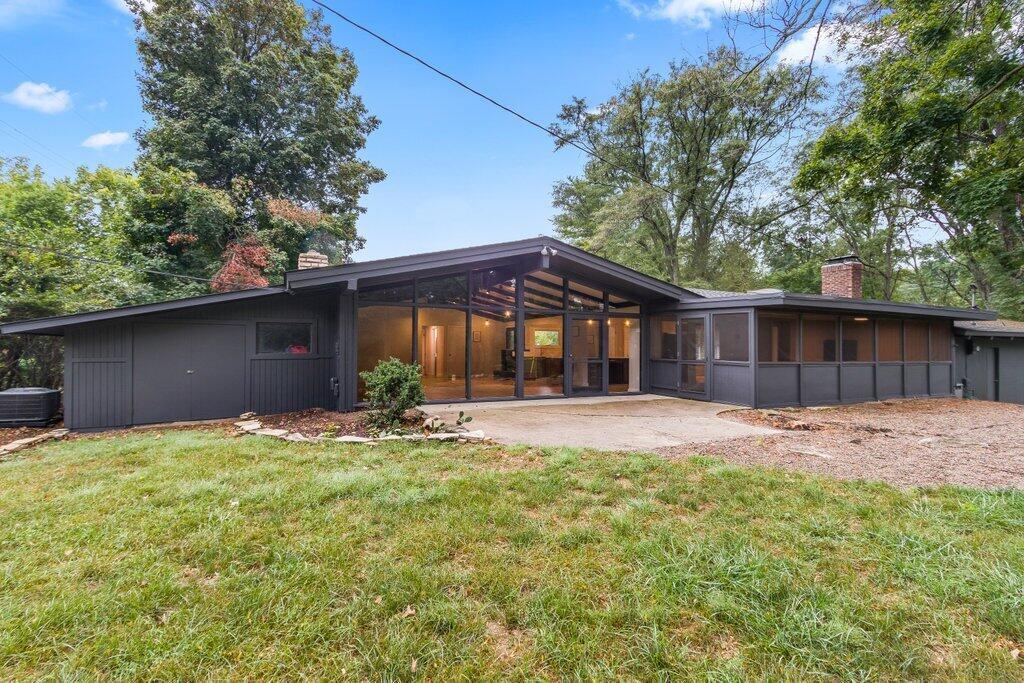 4338 Dublin Road Columbus, OH 43221 - Photo 48 of 65 Gallery Image 48