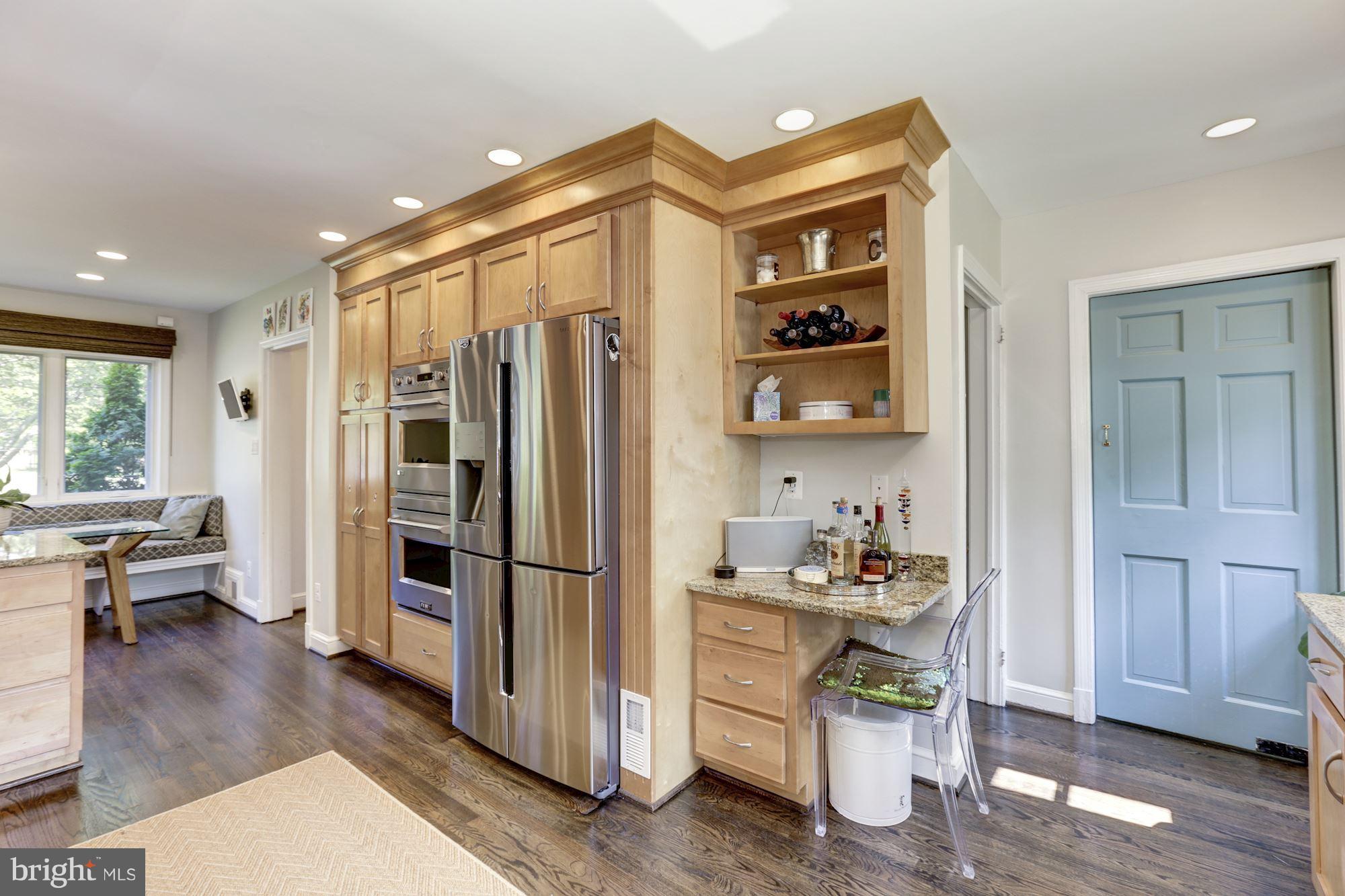 2810 Farm Road Alexandria, VA 22302 - Photo 14 of 30 Kitchen