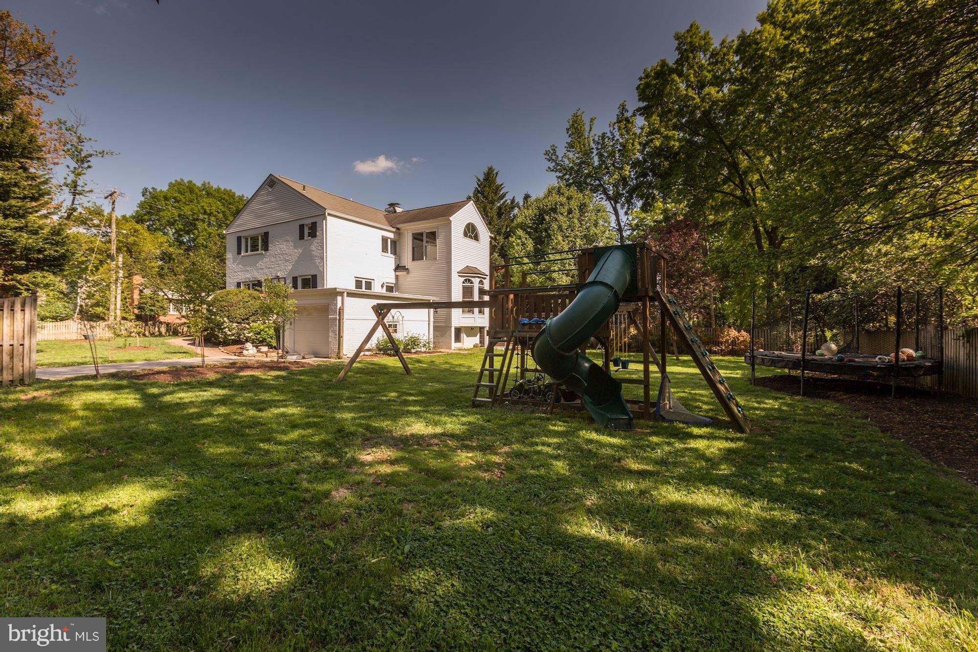 2810 Farm Road Alexandria, VA 22302 - Photo 30 of 30 Exterior (Rear)