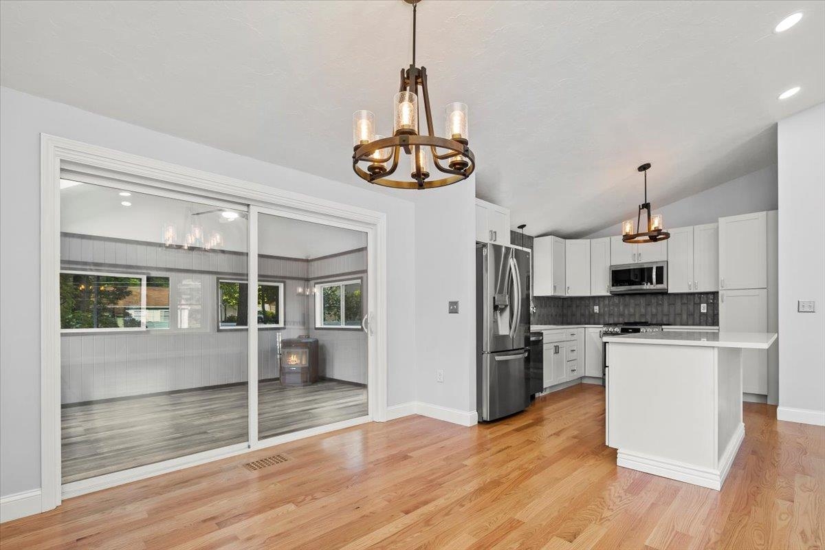 21 Spindlewick Drive Nashua, NH 03062 - Photo 9 of 35