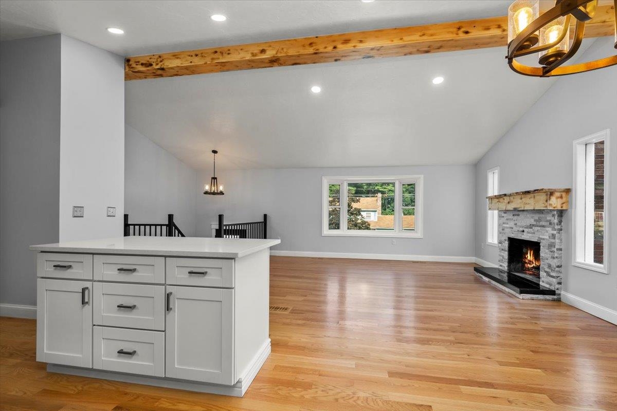 21 Spindlewick Drive Nashua, NH 03062 - Photo 10 of 35