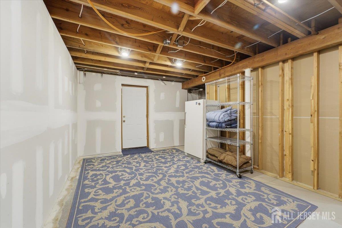 462 Blue Ridge Avenue Piscataway, NJ 08854 - Photo 45 of 64