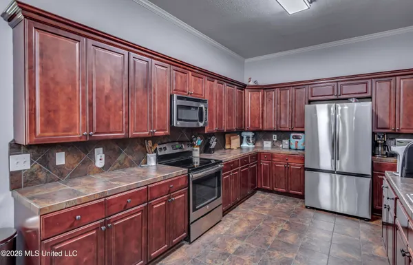 $259,900 | 125 Whispering Oaks Crossing, Pearl, MS 39208