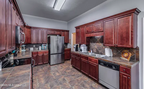 $259,900 | 125 Whispering Oaks Crossing, Pearl, MS 39208