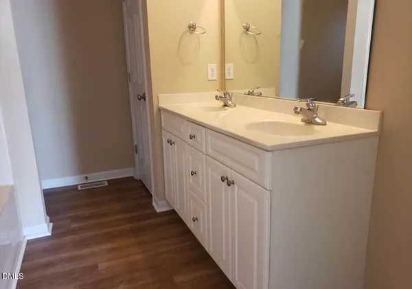 $1,750 | 313 Opal Lane, Clayton, NC 27520