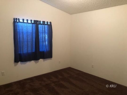 5405 Robin Street Weldon, CA 93283 - Photo 7 of 13 Gallery Image 7