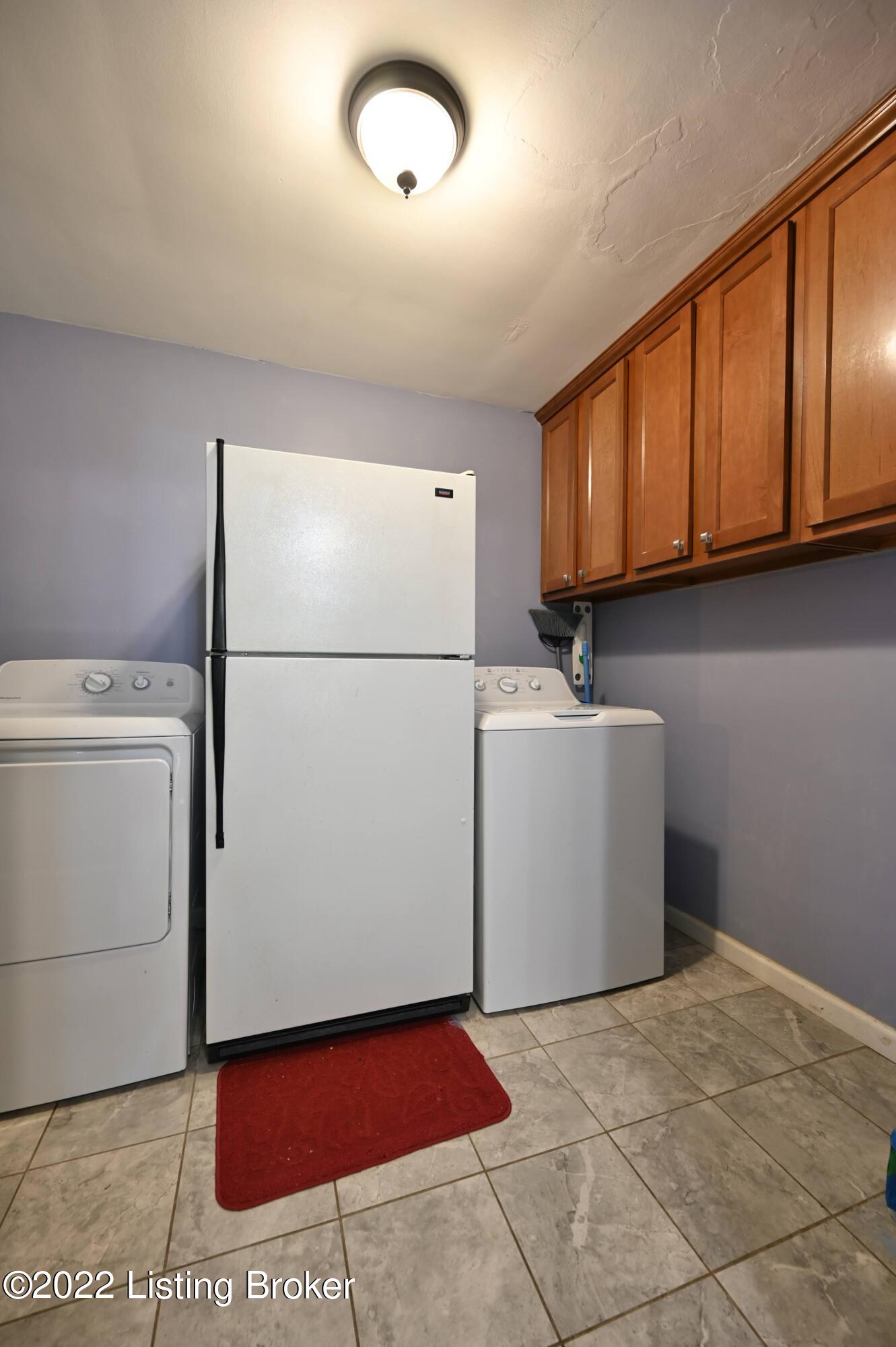 7114 Manslick Road Louisville, KY 40214 - Photo 17 of 37 DSC_0116