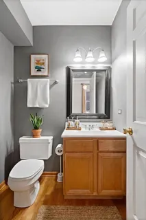 $425,000 | 4627 North Kenmore Avenue, Unit 1E, Chicago, IL 60640