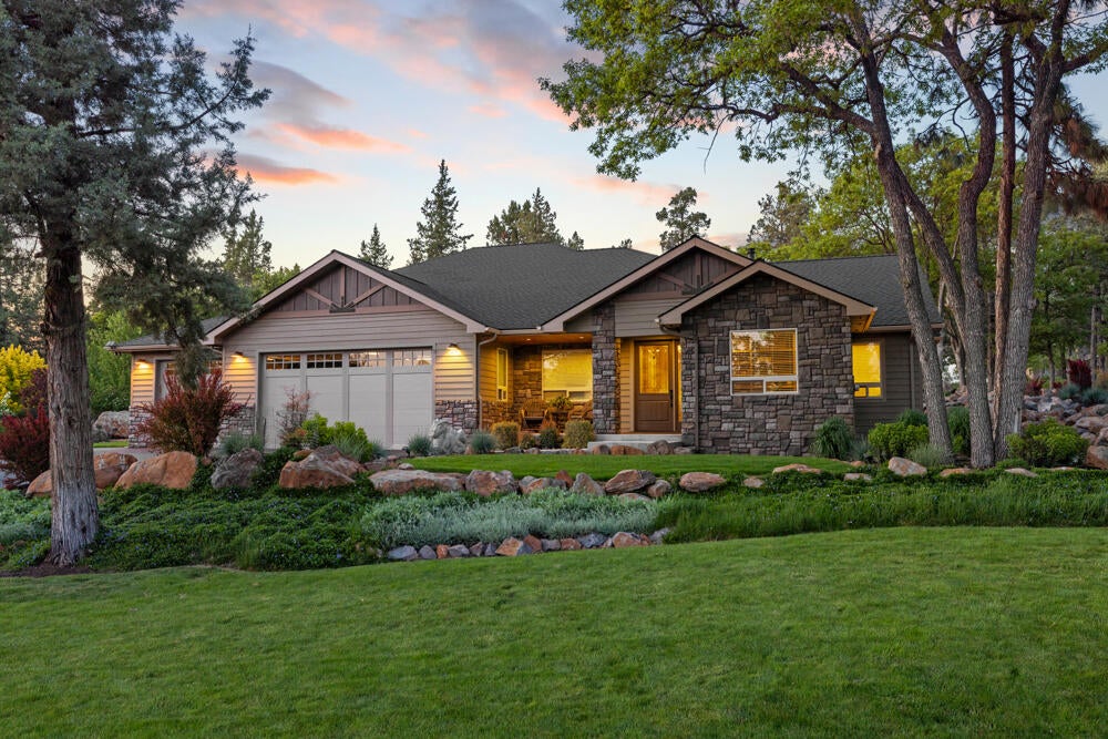 6349 Sanderling Road Klamath Falls, OR 97601 - Photo 72 of 75 6349SanderlingRd.-Twilight-9