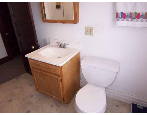 119 Yale Street Springfield, MA 01109 - Photo 13 of 17 Gallery Image 13