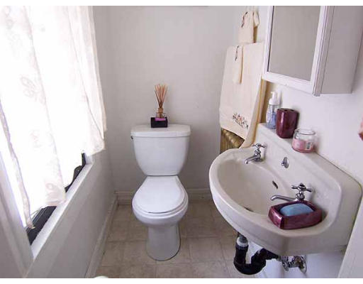 119 Yale Street Springfield, MA 01109 - Photo 8 of 17 Gallery Image 8