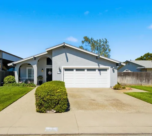 $559,900 | 879 Carson Avenue, Manteca, CA 95337