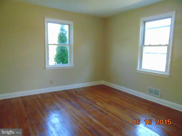 2537 Glencoe Road Baltimore, MD 21234 - Photo 7 of 12 Bedroom 1