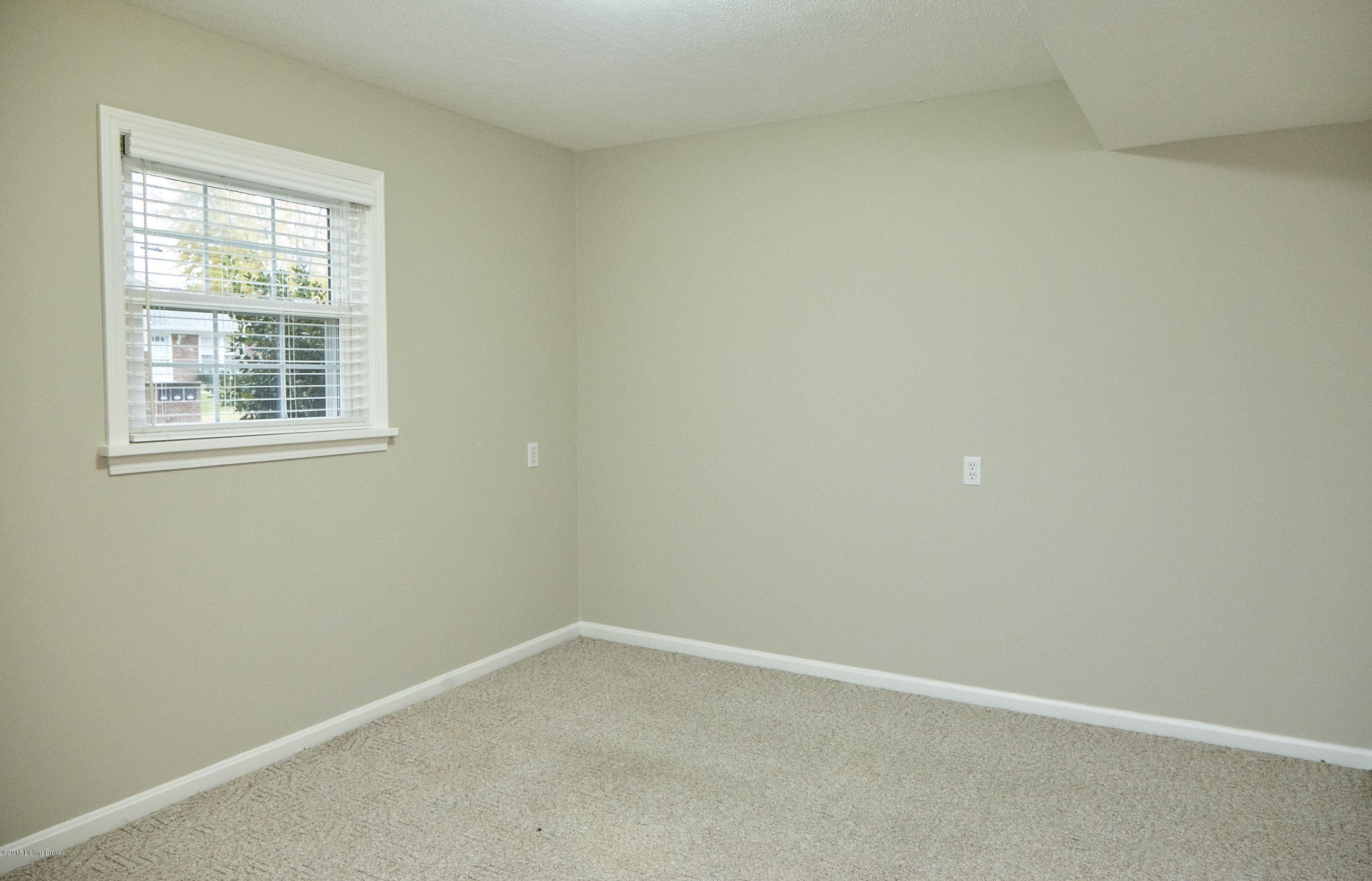 4501 Lambert Road Louisville, KY 40219 - Photo 22 of 46 4501Lambert_042
