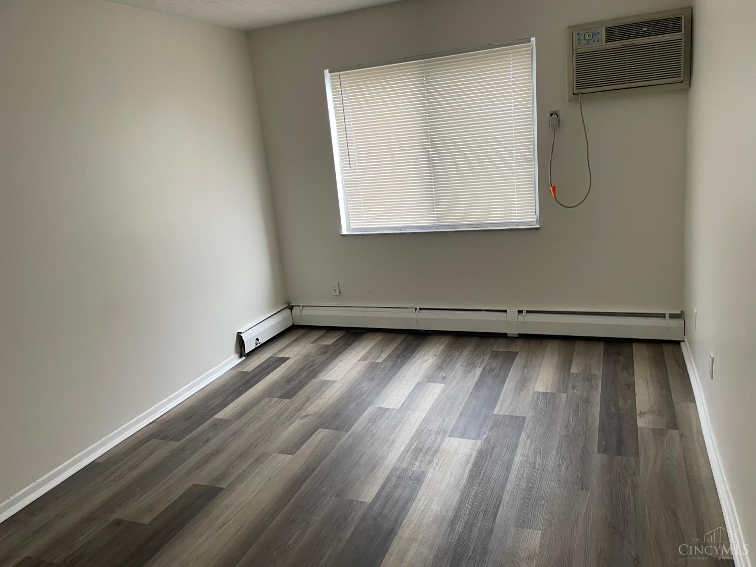 4117 North Bend Road, Unit 5 Cincinnati, OH 45211 - Photo 7 of 8