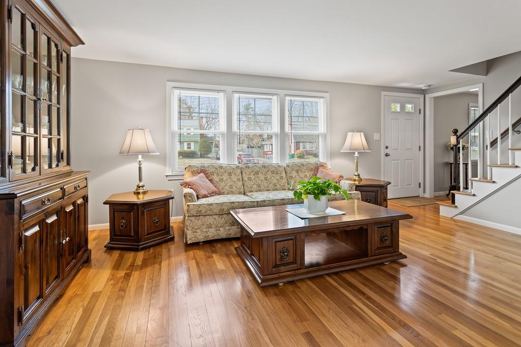 16 Black Pond Road Mansfield, MA 02048 - Photo 13 of 33 Gallery Image 13