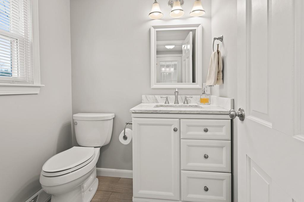 16 Black Pond Road Mansfield, MA 02048 - Photo 15 of 33 Gallery Image 15