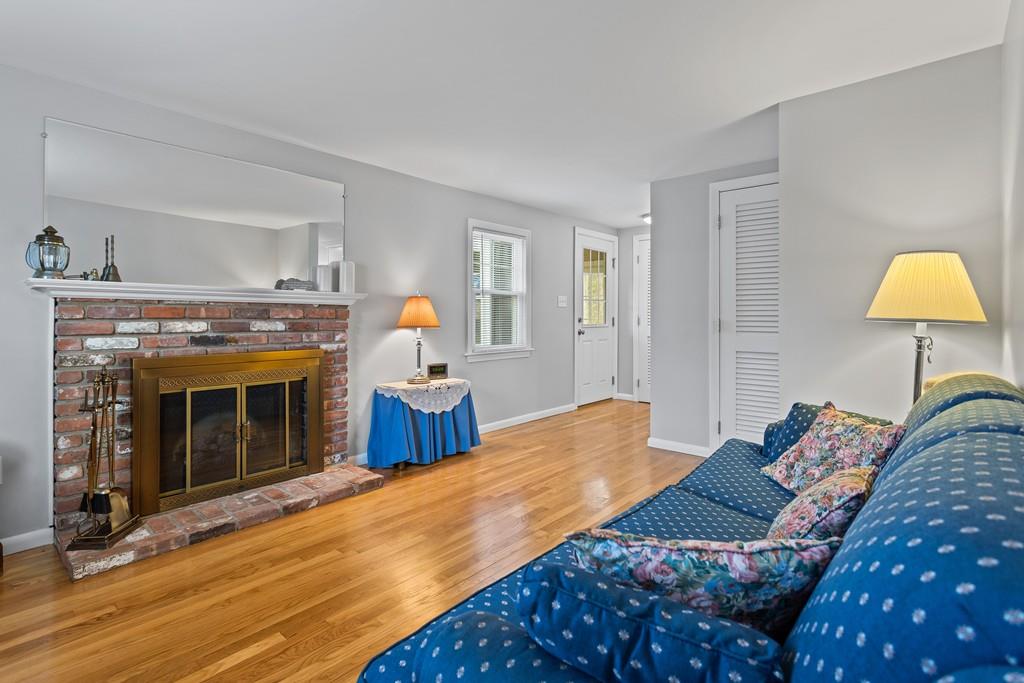 16 Black Pond Road Mansfield, MA 02048 - Photo 17 of 33 Gallery Image 17