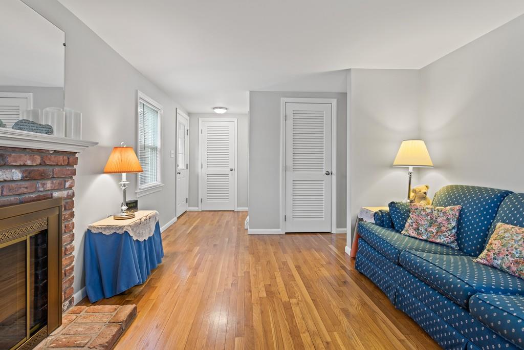 16 Black Pond Road Mansfield, MA 02048 - Photo 18 of 33 Gallery Image 18