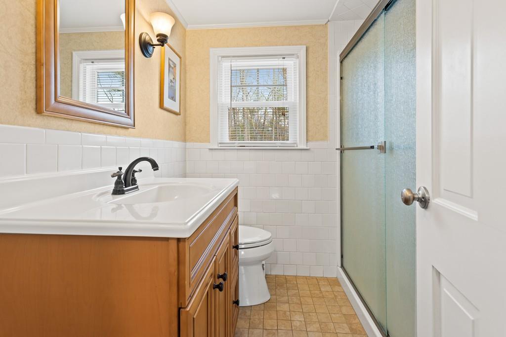 16 Black Pond Road Mansfield, MA 02048 - Photo 26 of 33 Gallery Image 26