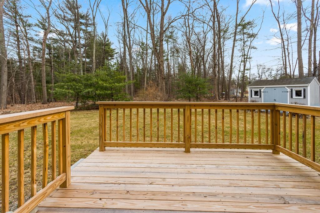 16 Black Pond Road Mansfield, MA 02048 - Photo 27 of 33 Gallery Image 27
