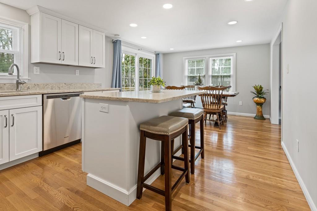 16 Black Pond Road Mansfield, MA 02048 - Photo 7 of 33 Gallery Image 7