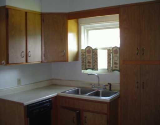 7261 Shannon Road Penn Hills, PA 15147 - Photo 4 of 7 Gallery Image 4