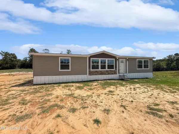 $214,900 | 1092 Highway 43, Pinola, MS 39149