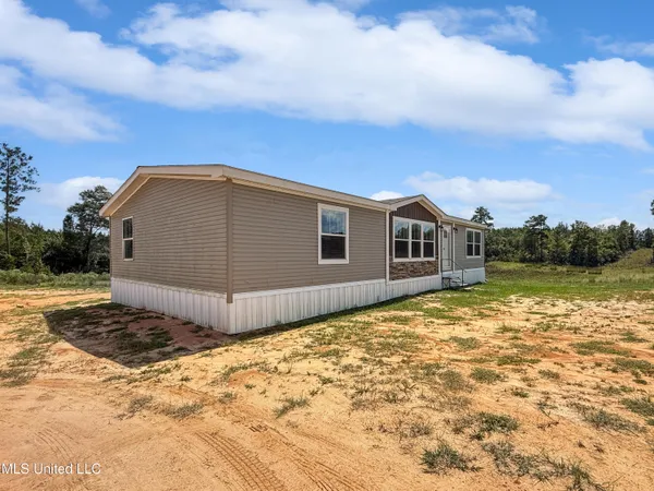 $214,900 | 1092 Highway 43, Pinola, MS 39149