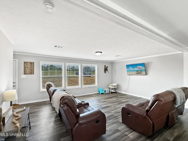 $214,900 | 1092 Highway 43, Pinola, MS 39149