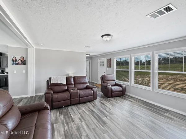 $214,900 | 1092 Highway 43, Pinola, MS 39149