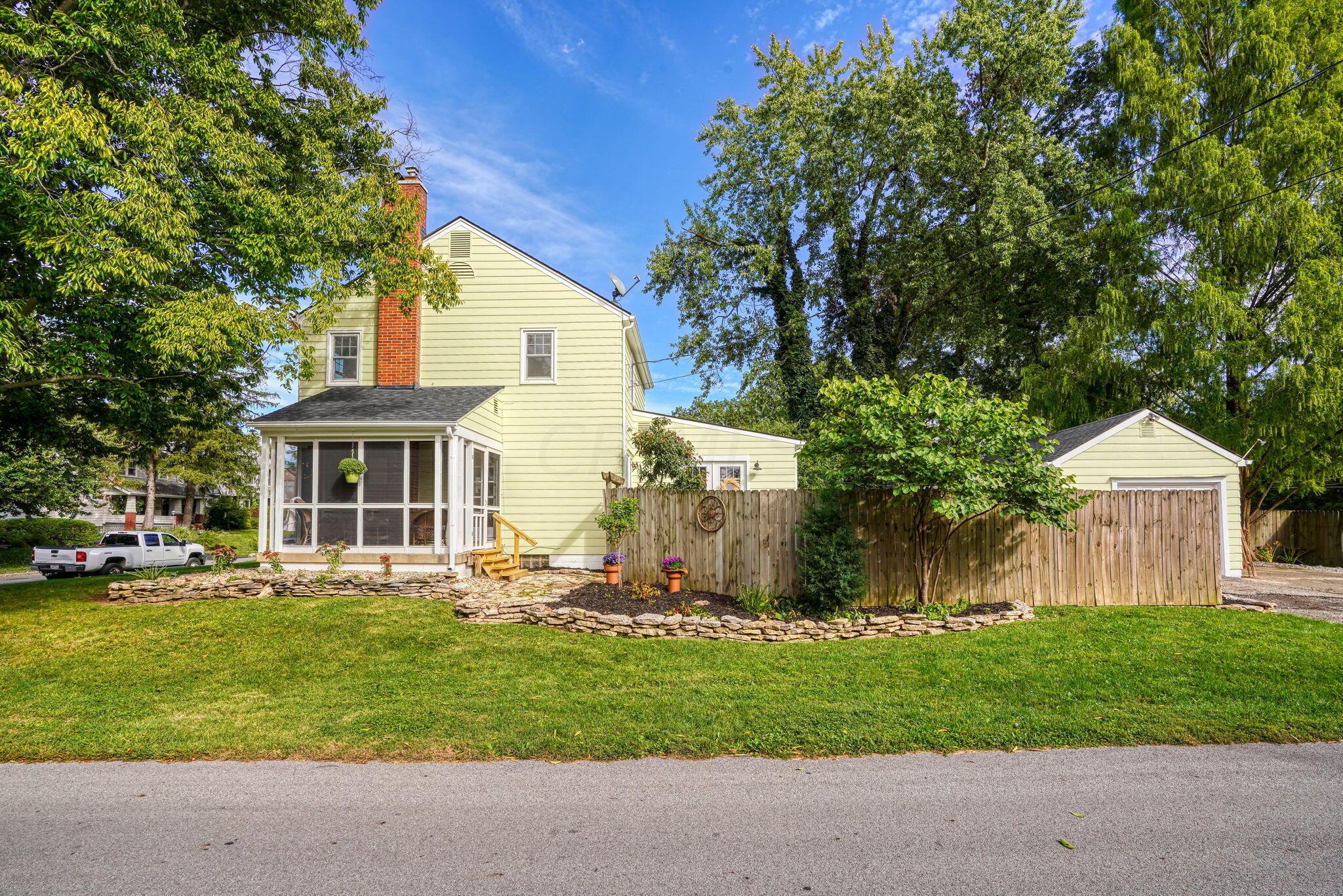 241 Garden Road Columbus, OH 43214 - Photo 11 of 85 241 Garden Rd (20)