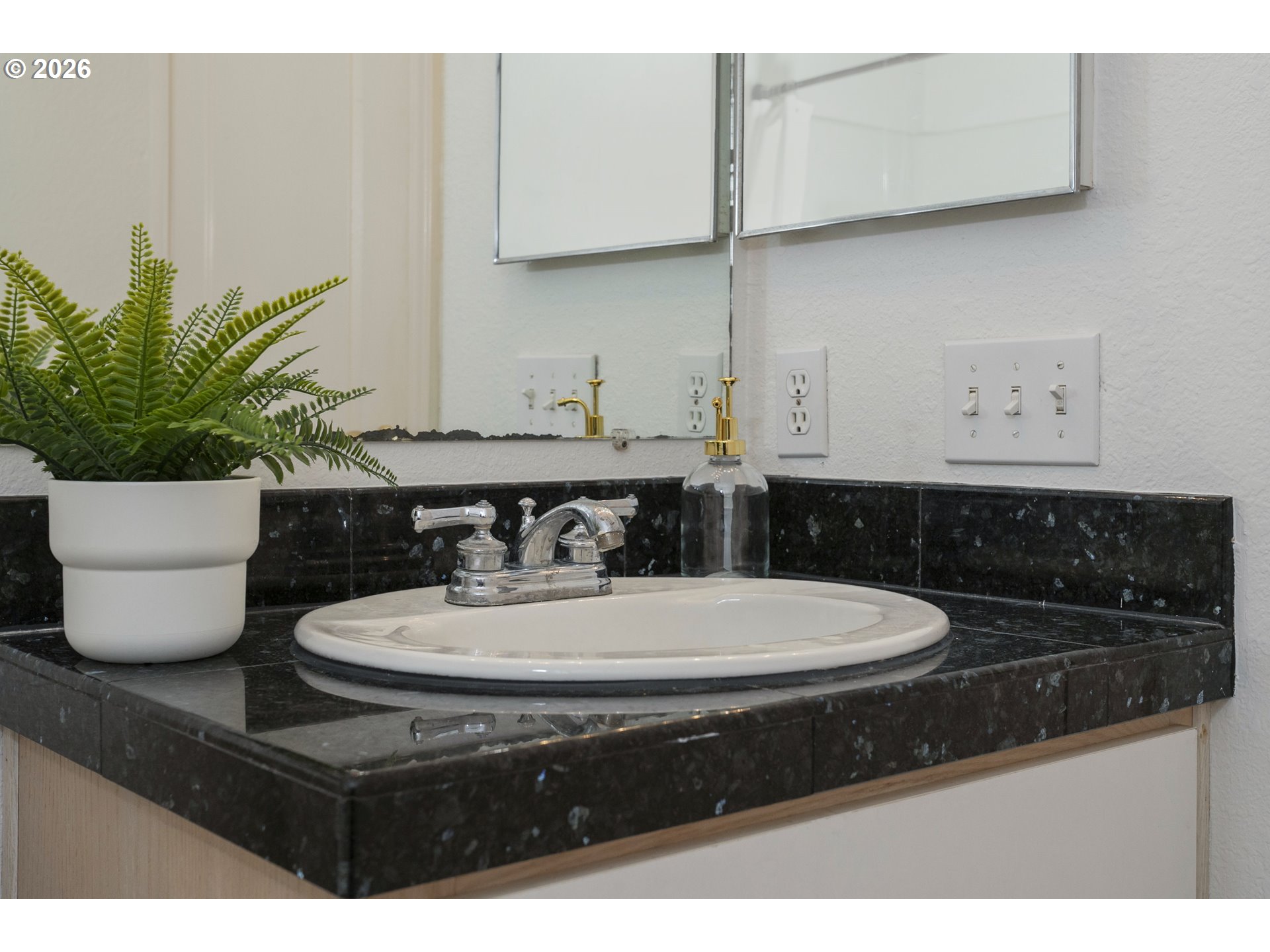 5225 Jean Road, Unit 512 Lake Oswego, OR 97035 - Photo 6 of 21