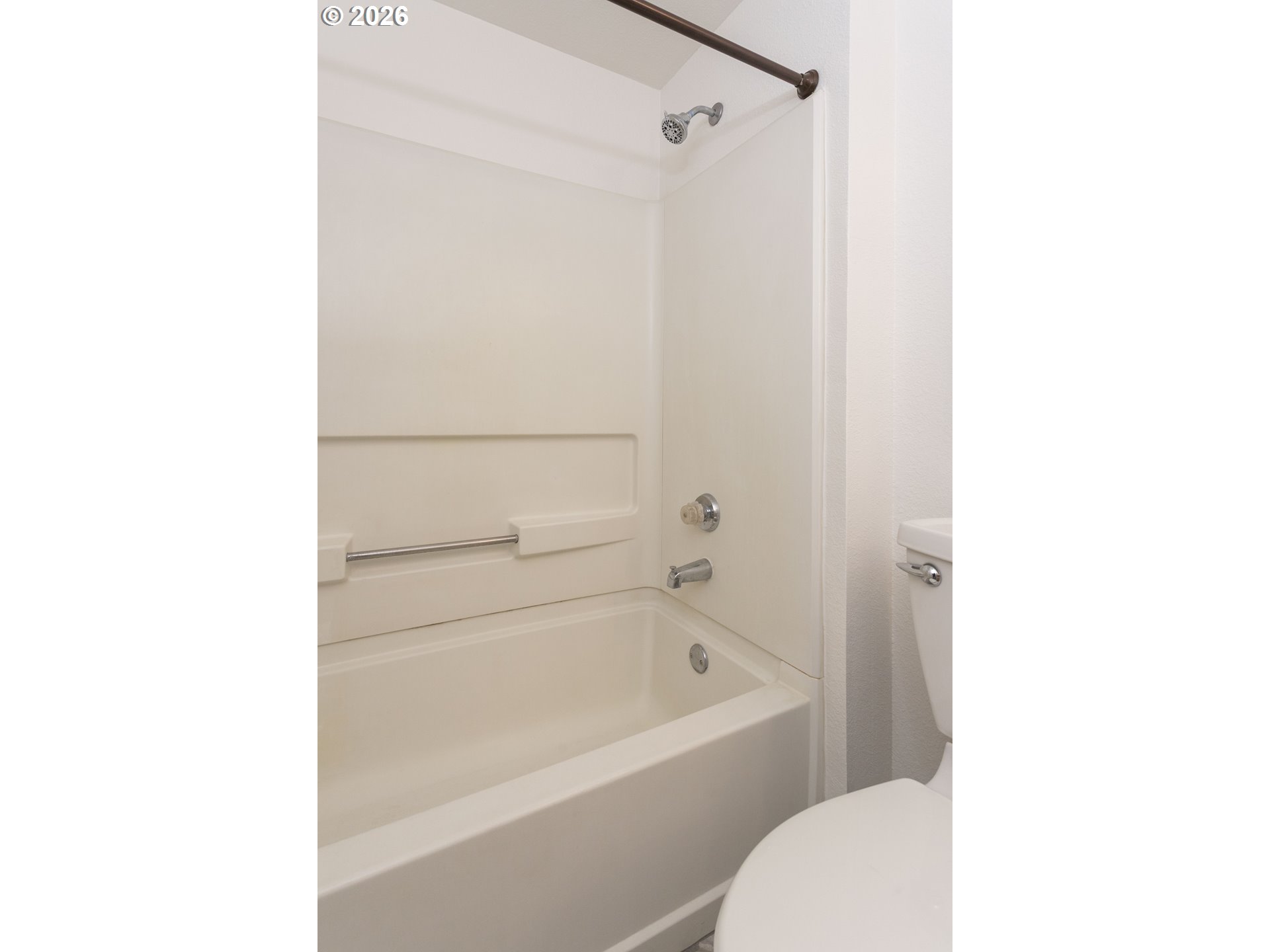 5225 Jean Road, Unit 512 Lake Oswego, OR 97035 - Photo 7 of 21