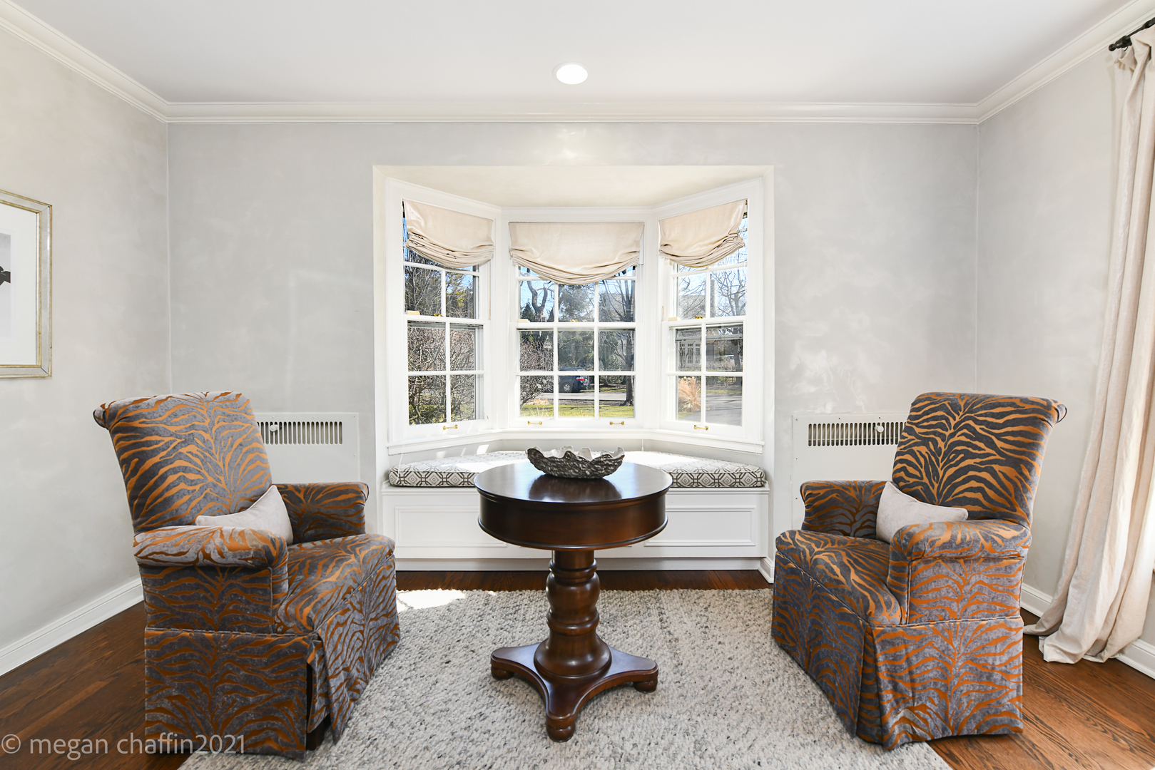 Undisclosed Address Winnetka, IL 60093 - Photo 5 of 38 a living room with furniture and a large window