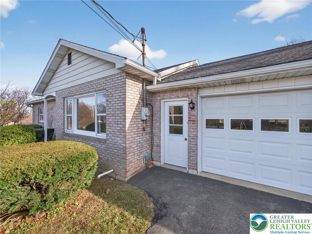 5202 Mill Road Emmaus, PA 18049 - Photo 3 of 53