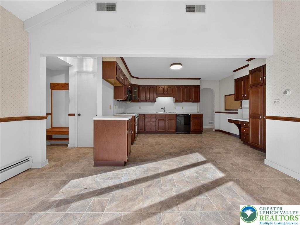 5202 Mill Road Emmaus, PA 18049 - Photo 10 of 53